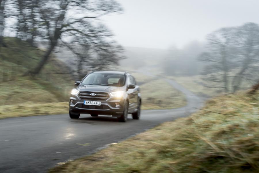  Ford Kuga ST-Line 2017 года  (UK) (фото 23 из 63)